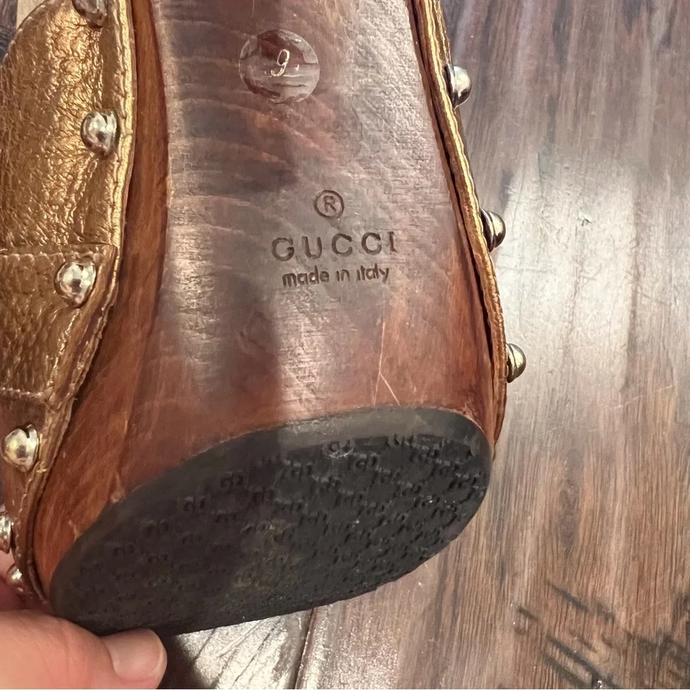 Authentic Gucci Women's Metallic Gold Slide Sandals with Horsebit Detail